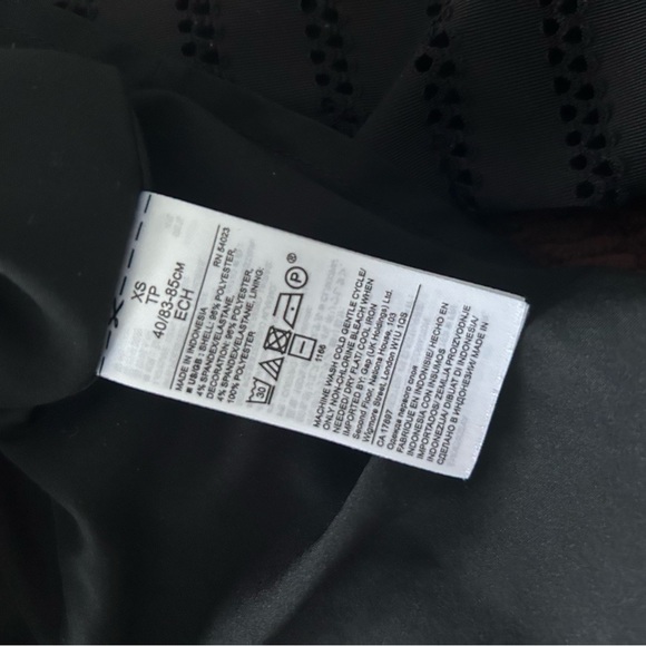 Banana Republic Blouse - Picture 3 of 3